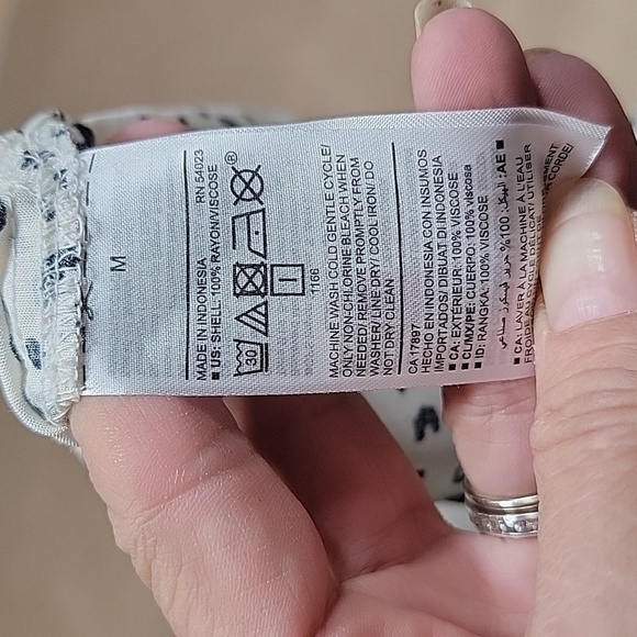 Old Navy Size M Lightweight Cheetah-Print Square Neck Cami, Gently Used Cond. - Picture 10 of 10